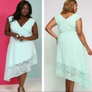 Stunning Christian Siriano dress size 26